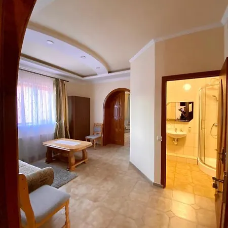 Mountain View Polyana (Transcarpathia)