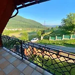 בית כפרי Mountain View *